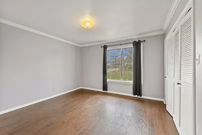 608 E Barton Street, Calvert, TX 77837 - Photo 8