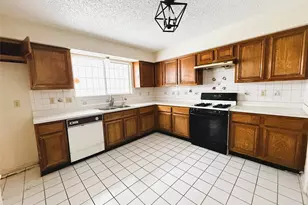 12503 Tambourine Dr, Houston, TX 77477 - Photo 8
