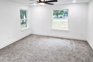 3803 Ridgewood St, Bryan, TX 77801 - Photo 18