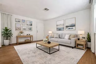 2126 Banks St, Houston, TX 77098 - Photo 12