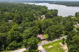 31 N Lakeview Dr, Point Blank, TX 77364 - Photo 26
