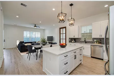 6420 Highland Pine Lane, Houston, TX 77091 - Photo 8