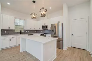 6420 Highland Pine Ln, Houston, TX 77091 - Photo 14