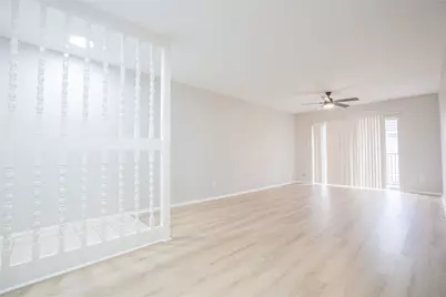 2220 S Piney Point Road #207, Houston, TX 77063 - Photo 1