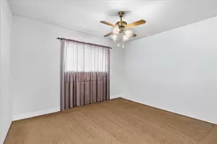 17003 Blairwood Dr, Houston, TX 77049 - Photo 22