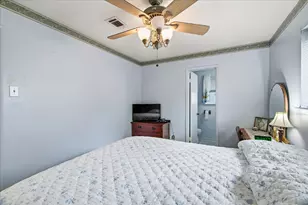 17003 Blairwood Dr, Houston, TX 77049 - Photo 18