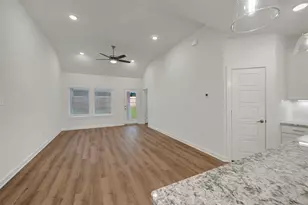 10321 Navarro Path, Montgomery, TX 77316 - Photo 14