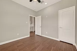 8321 Coma St, Houston, TX 77051 - Photo 14