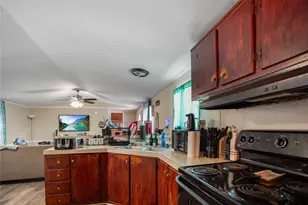 207 Riverside St, Highlands, TX 77562 - Photo 20