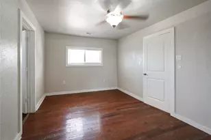 207 Riverside St, Highlands, TX 77562 - Photo 24