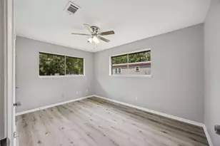 9196 White Oak Dr, Conroe, TX 77384 - Photo 8