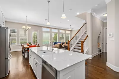 1407 Devonshire Manor Lane, Houston, TX 77055 - Photo 8