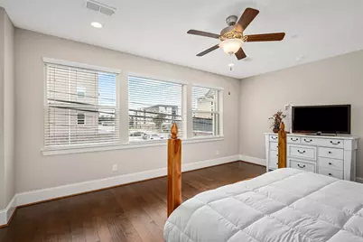 1407 Devonshire Manor Lane, Houston, TX 77055 - Photo 18