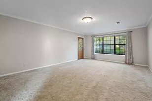 210 E Waring St, Dayton, TX 77535 - Photo 12