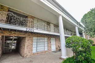 2201 Fountain View Dr W, Houston, TX 77057 - Photo 38