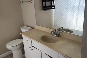 2201 Fountain View Dr W, Houston, TX 77057 - Photo 28