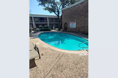 2201 Fountain View Drive W #14J, Houston, TX 77057 - Photo 10