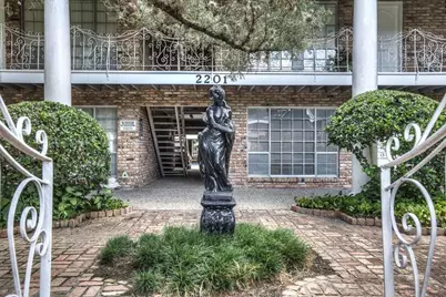 2201 Fountain View Drive W #14J, Houston, TX 77057 - Photo 1