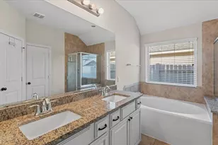 11303 Crestbrook Park Ln, Tomball, TX 77375 - Photo 22