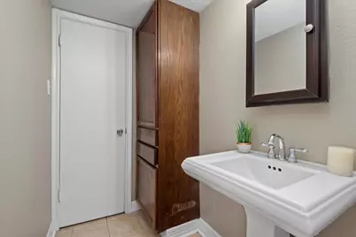 12226 Wild Pine Drive #B, Houston, TX 77039 - Photo 16