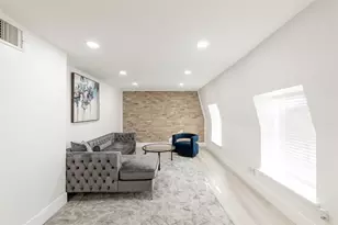 2601 Marilee Ln, Houston, TX 77057 - Photo 12