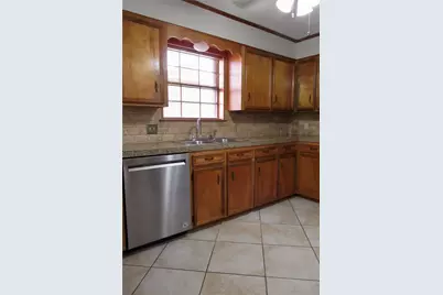 2705 15th Street Street, Port Neches, TX 77651 - Photo 6