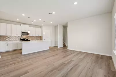 18810 Spokane Falls Trail, Crosby, TX 77532 - Photo 4