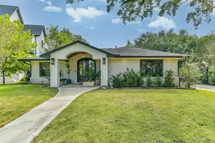 934 Shelterwood Dr, Houston, TX 77008 - Photo 2