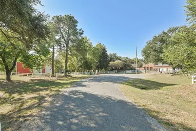 610 Oak Creek Court, Sealy, TX 77474 - Photo 18