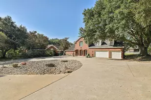 610 Oak Creek Ct, Sealy, TX 77474 - Photo 20