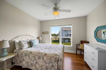 13951 Pirates Beach Boulevard, Galveston, TX 77554 - Photo 38