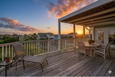 13951 Pirates Beach Boulevard, Galveston, TX 77554 - Photo 2