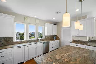 13951 Pirates Beach Blvd, Galveston, TX 77554 - Photo 20