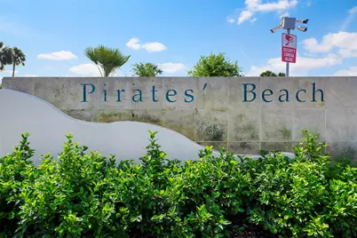 13951 Pirates Beach Boulevard, Galveston, TX 77554 - Photo 4