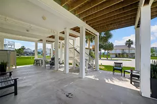 13951 Pirates Beach Blvd, Galveston, TX 77554 - Photo 8