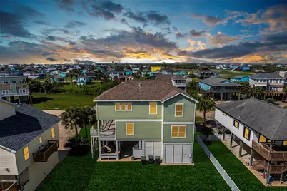 13951 Pirates Beach Boulevard, Galveston, TX 77554 - Photo 2