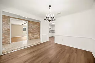 9010 Tavistock Dr, Houston, TX 77031 - Photo 10