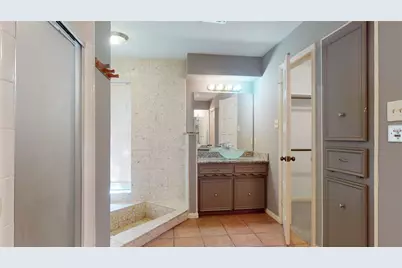 12618 Misty Valley Drive, Houston, TX 77066 - Photo 34