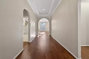 727 N Elder Grove Dr, Pearland, TX 77584 - Photo 2