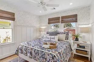 1514 51st St, Galveston, TX 77551 - Photo 12