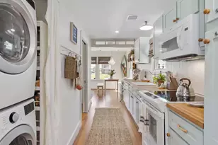 1514 51st St, Galveston, TX 77551 - Photo 8