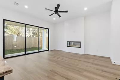 1418 Caywood Lane #B, Houston, TX 77055 - Photo 2