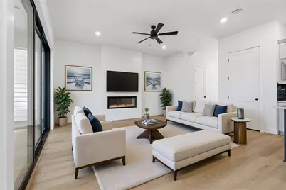 1418 Caywood Lane #B, Houston, TX 77055 - Photo 1