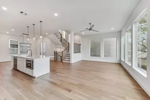 806 Fisher St, Houston, TX 77018 - Photo 8