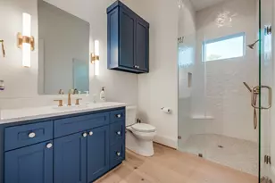907 W 43rd St, Houston, TX 77018 - Photo 32