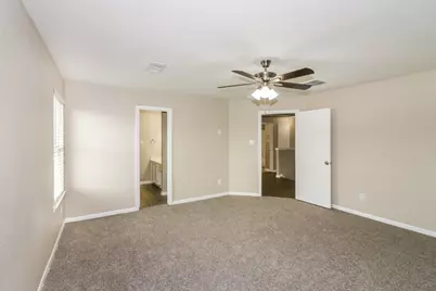 13214 Montclair Point Court, Houston, TX 77047 - Photo 10