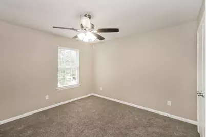 13214 Montclair Point Court, Houston, TX 77047 - Photo 14