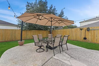 4717 Glencastle Court, Kingwood, TX 77345 - Photo 4