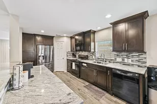 4717 Glencastle Ct, Kingwood, TX 77345 - Photo 6