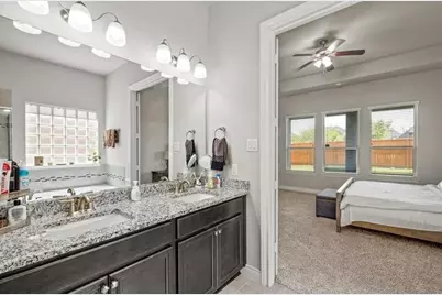 4911 Thunder Creek Lane, Sugar Land, TX 77479 - Photo 6